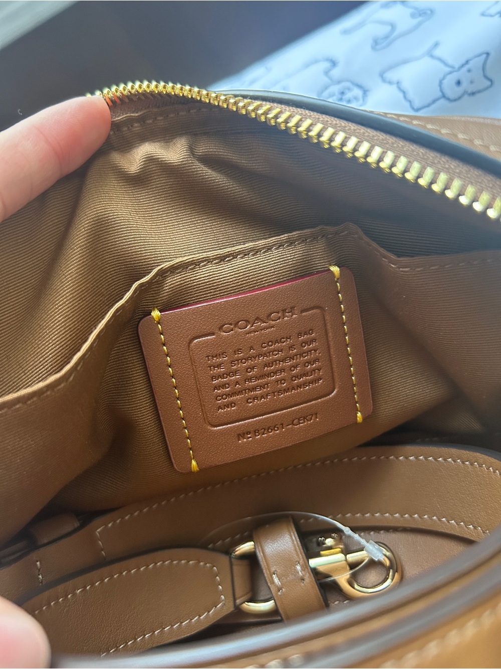NWT🐮Coach Mini Carey Crossbody Bag
In Haircalf With Cow Print CEK71 Shoulder Bag - Picture 5 of 11